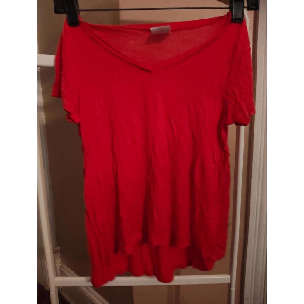 Edge - lightweight youth L v-neck T- shirt - EUC